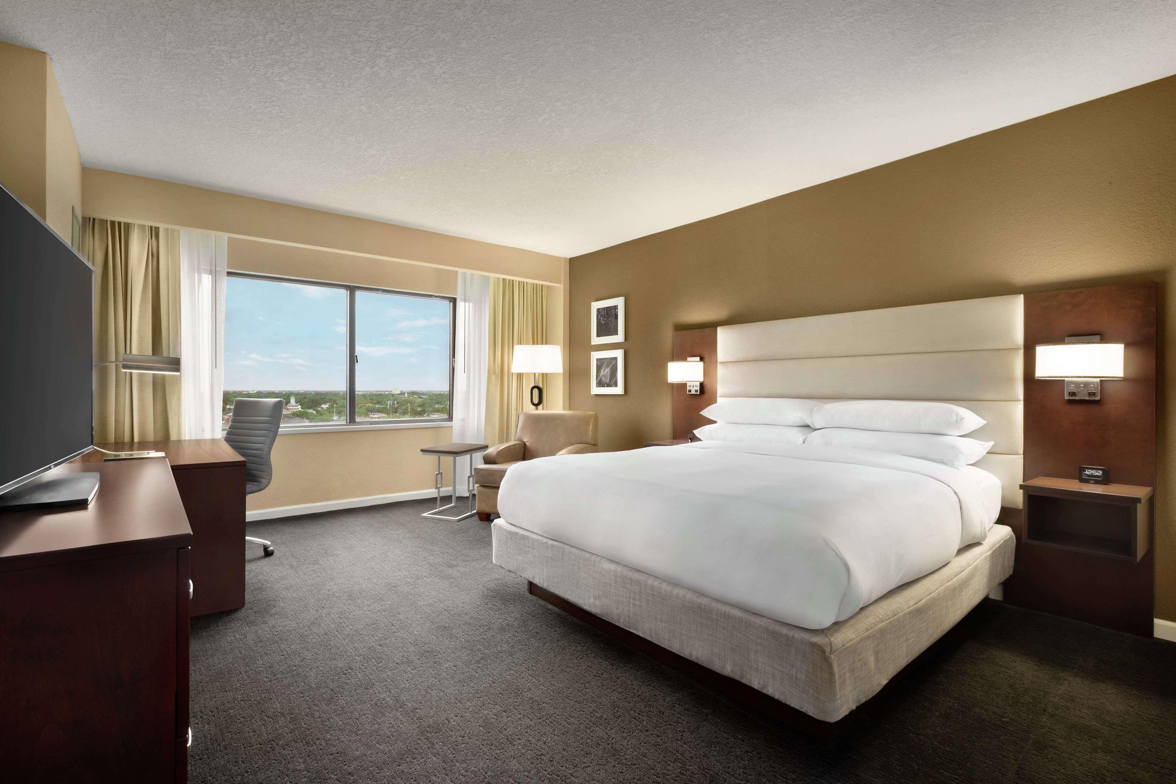 Doubletree By Hilton Orlando Downtown Hotel Exterior photo