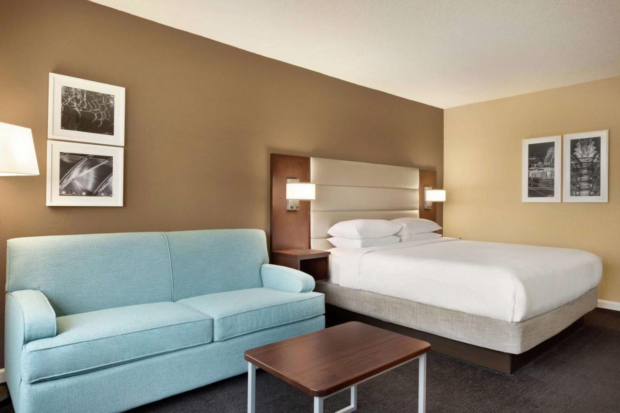 Doubletree By Hilton Orlando Downtown Hotel Exterior photo