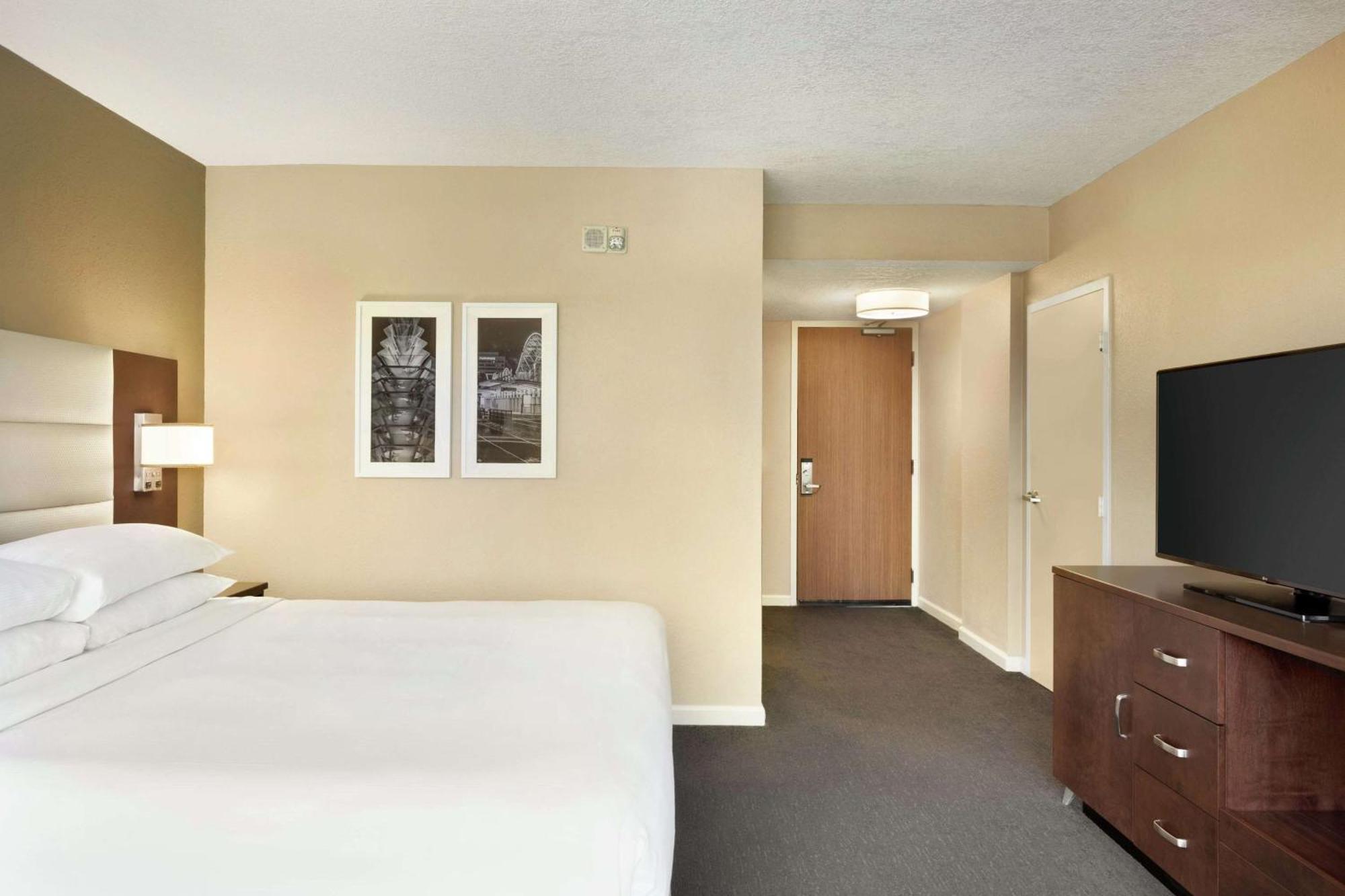 Doubletree By Hilton Orlando Downtown Hotel Exterior photo