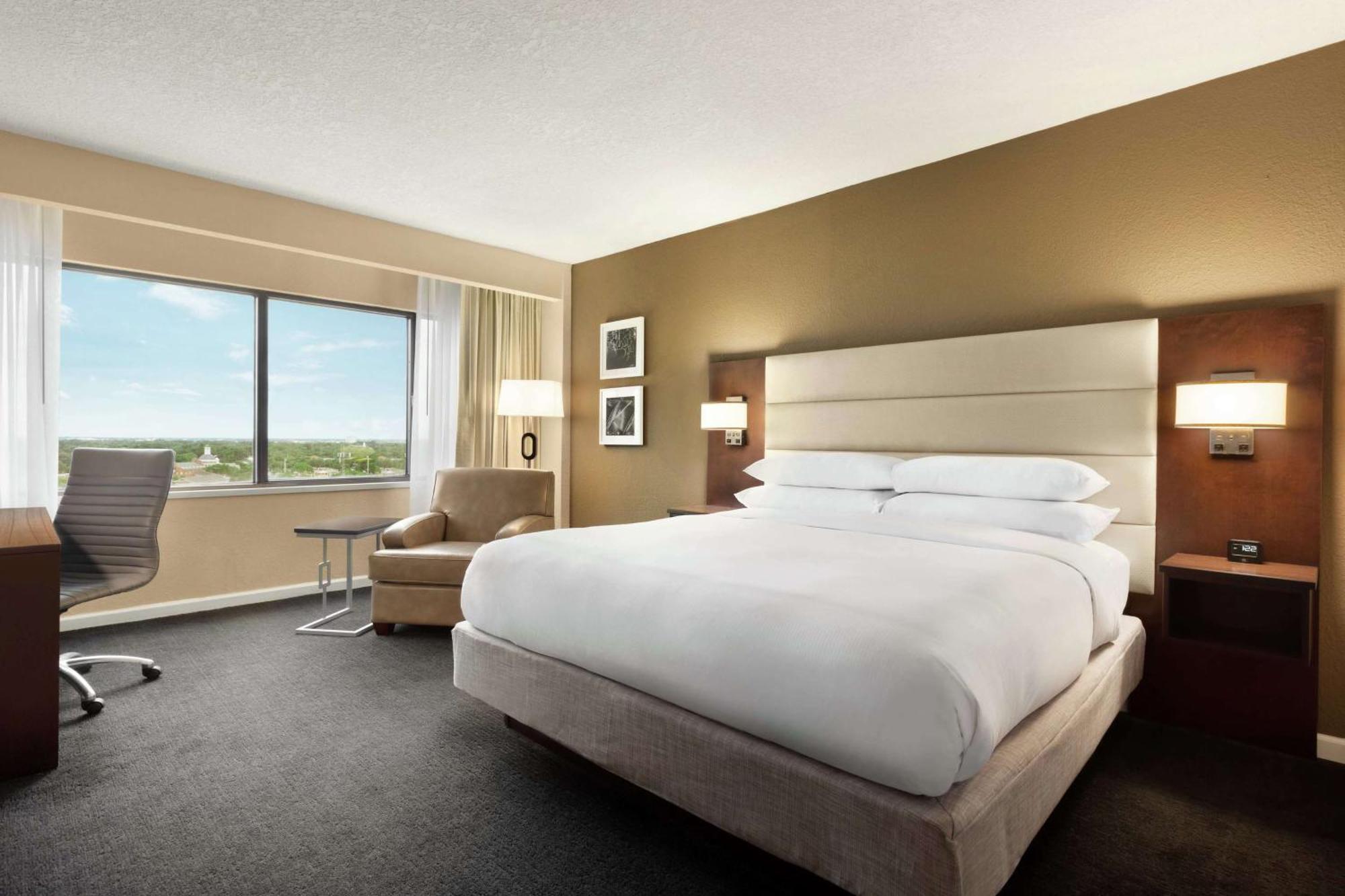 Doubletree By Hilton Orlando Downtown Hotel Exterior photo