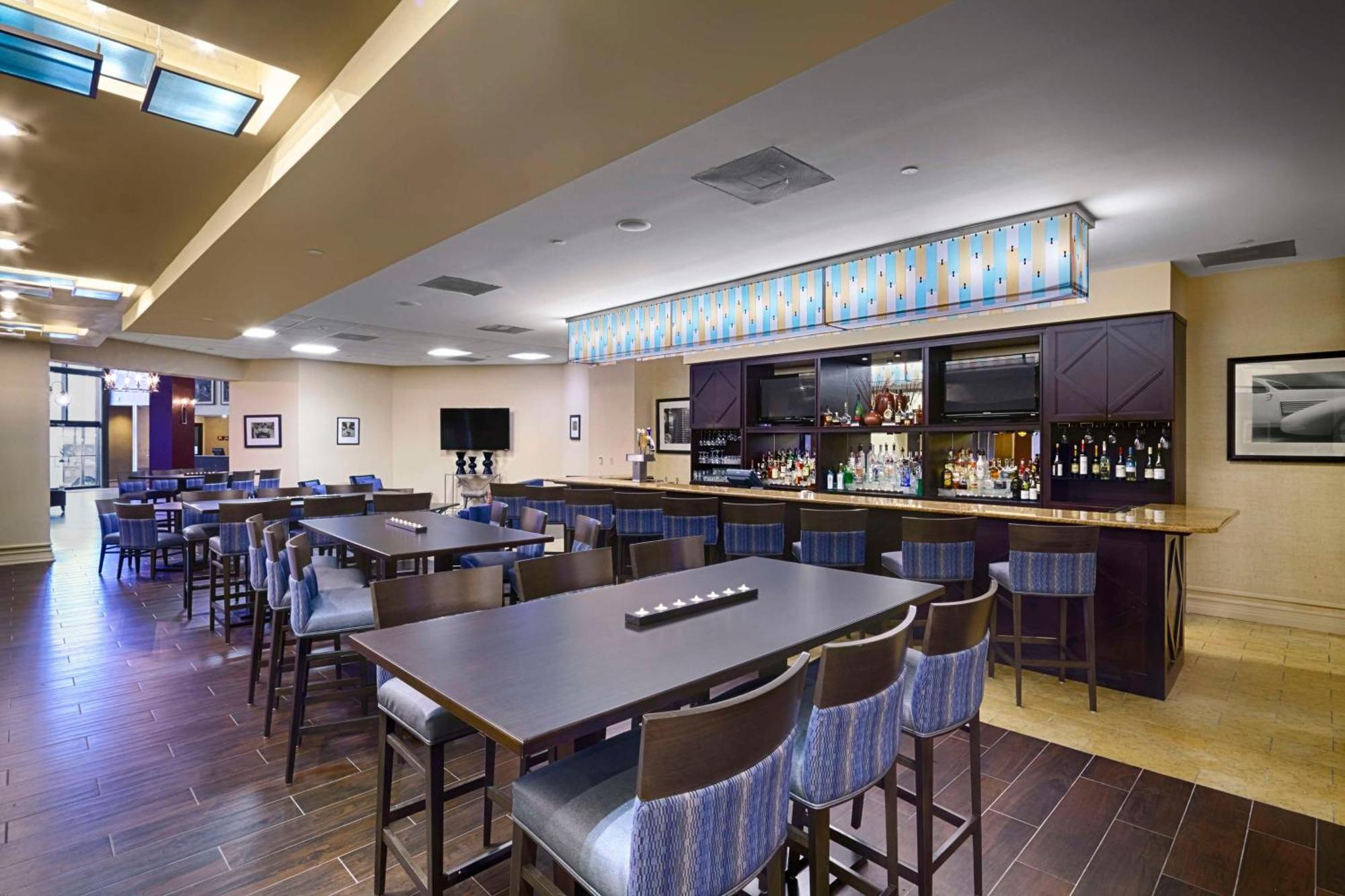 Doubletree By Hilton Orlando Downtown Hotel Exterior photo